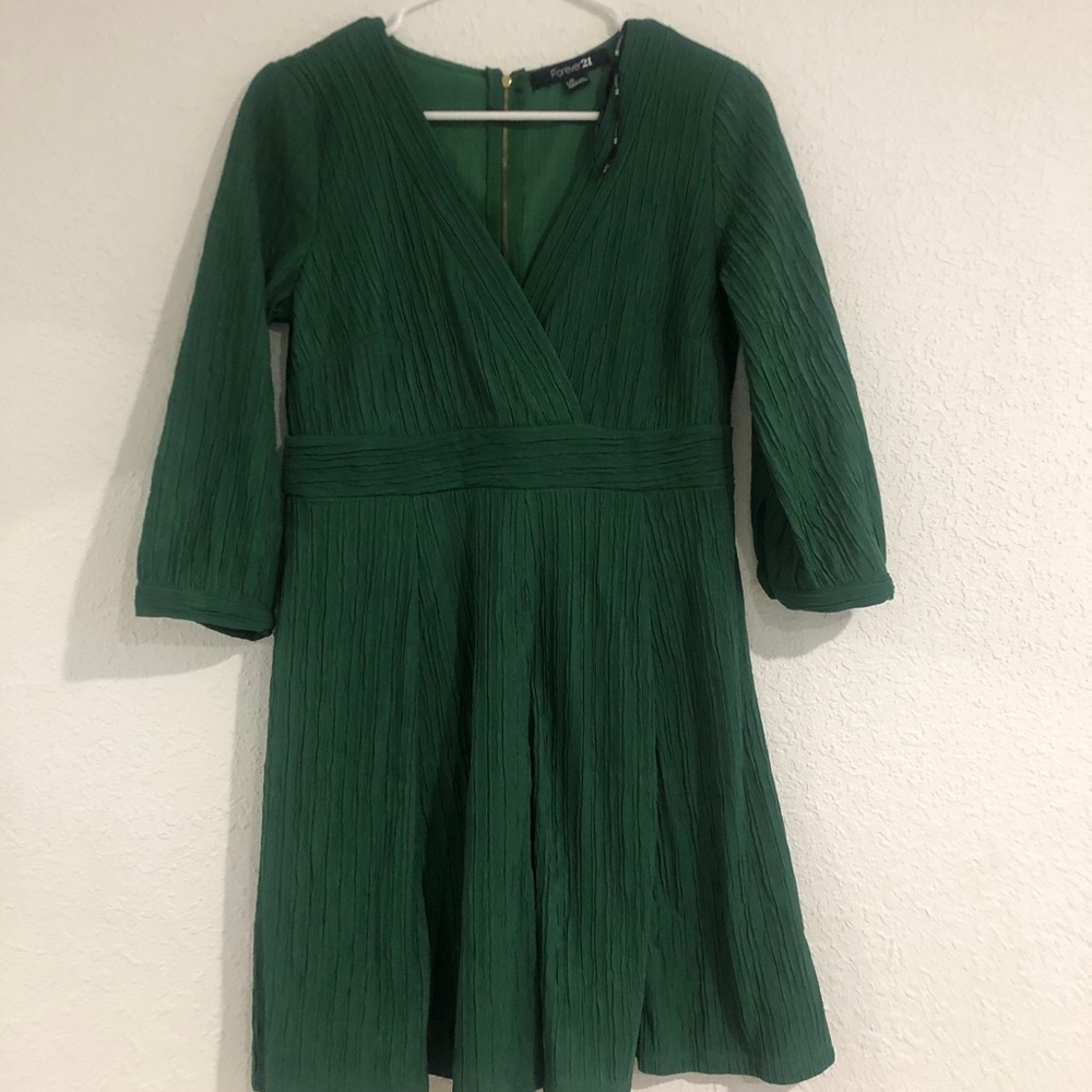 Green V-Necked Forever 21 Vintage Skater Dress
